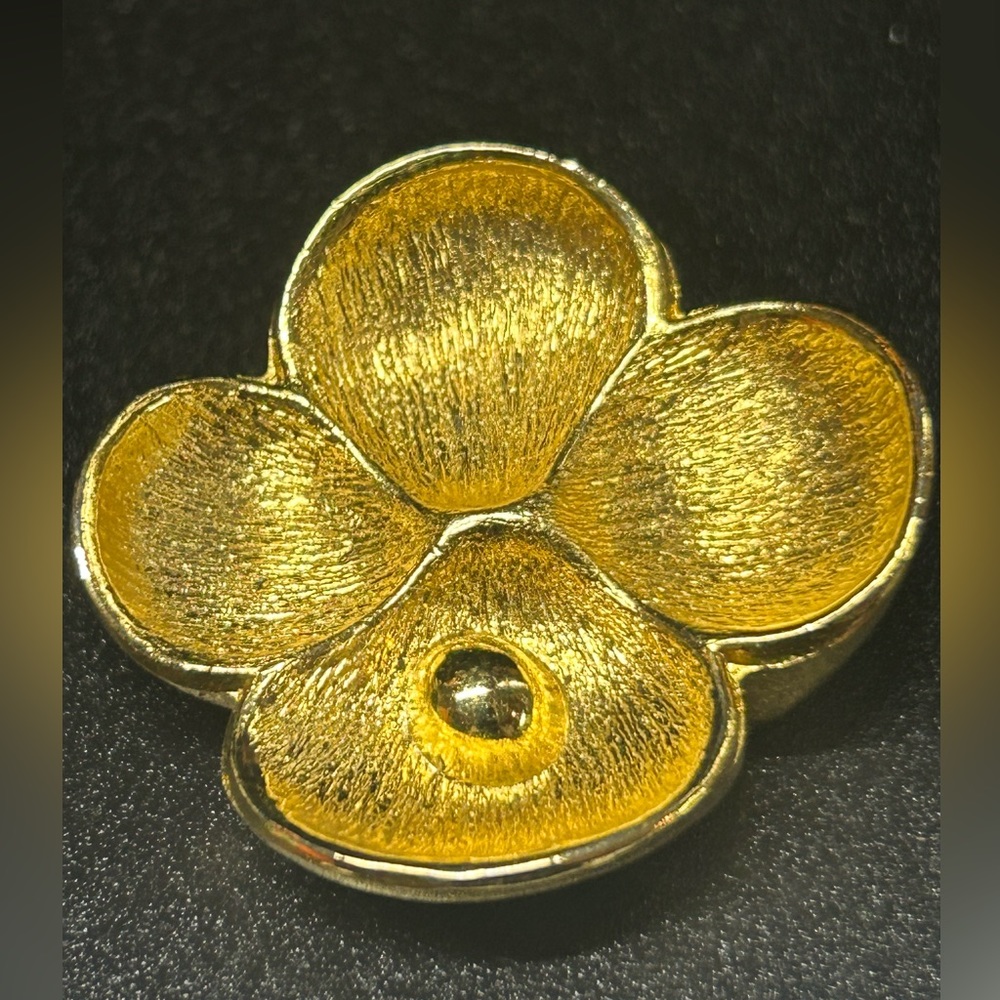 oscar de la renta vintage paris perfume flower pendant